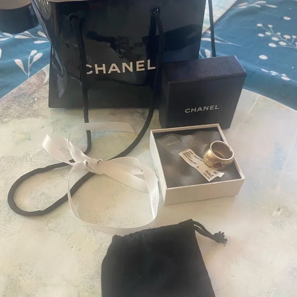 Chanel Metal Heart Ring SZ 7 - Picture 10 of 10